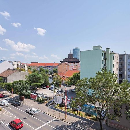 Cozy & Spacious Family Stay Near Train Station Bratislava Extérieur photo